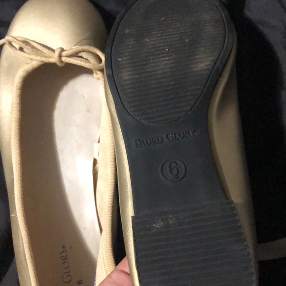 Shoes - Picture 3 of 3